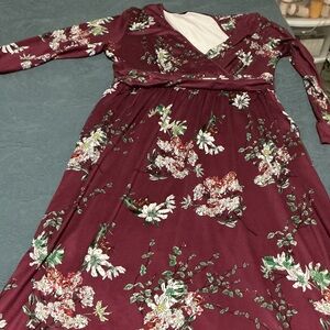 Floral Long Sleeve Dress with pockets. Maxi style